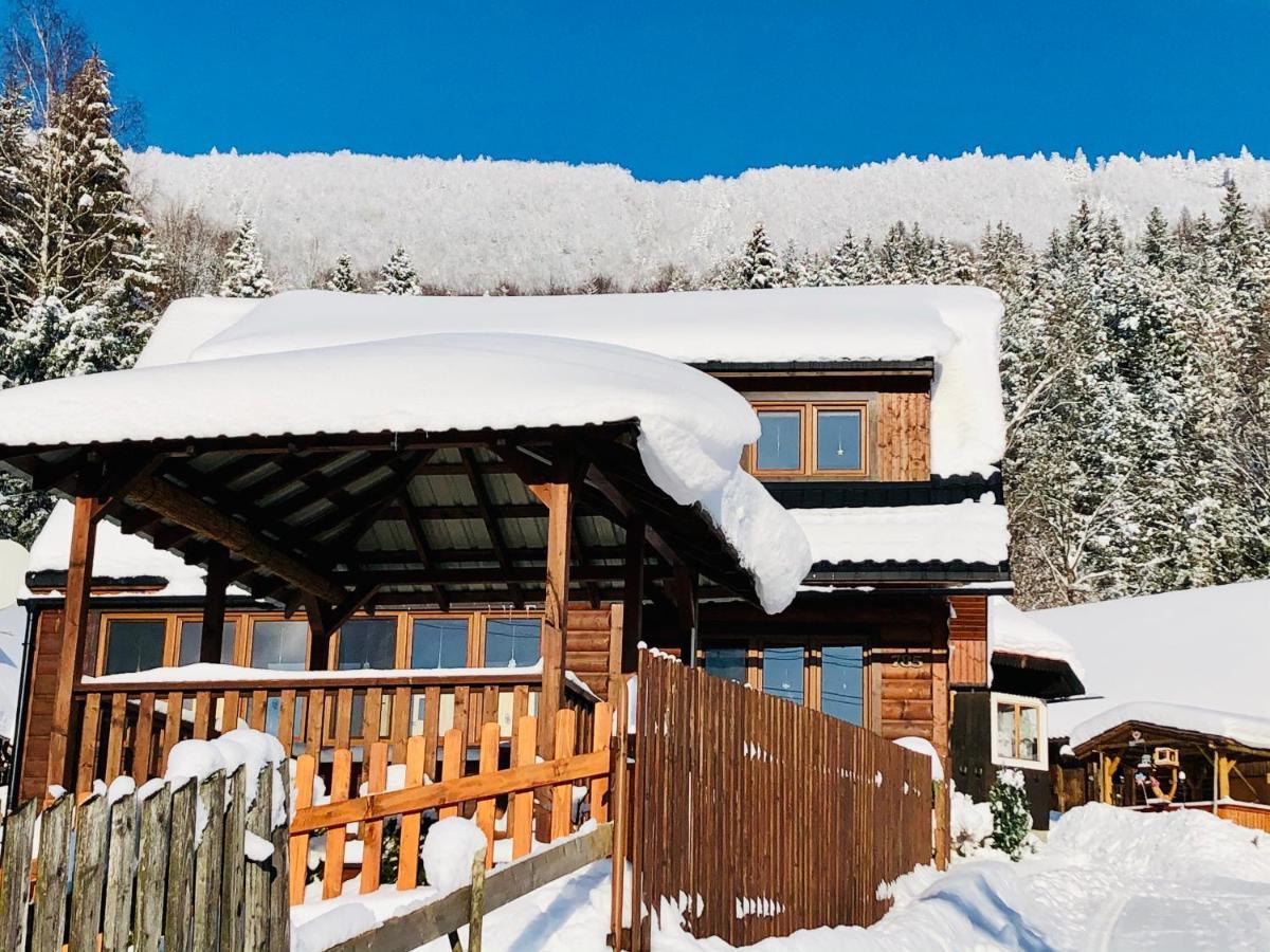 Viktoria- Neakceptujeme Mlade Partie Villa Terchová Exterior foto